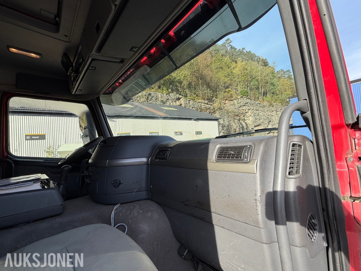 2004 Volvo FM9 Krokløftbil, Multilift 14 tonn