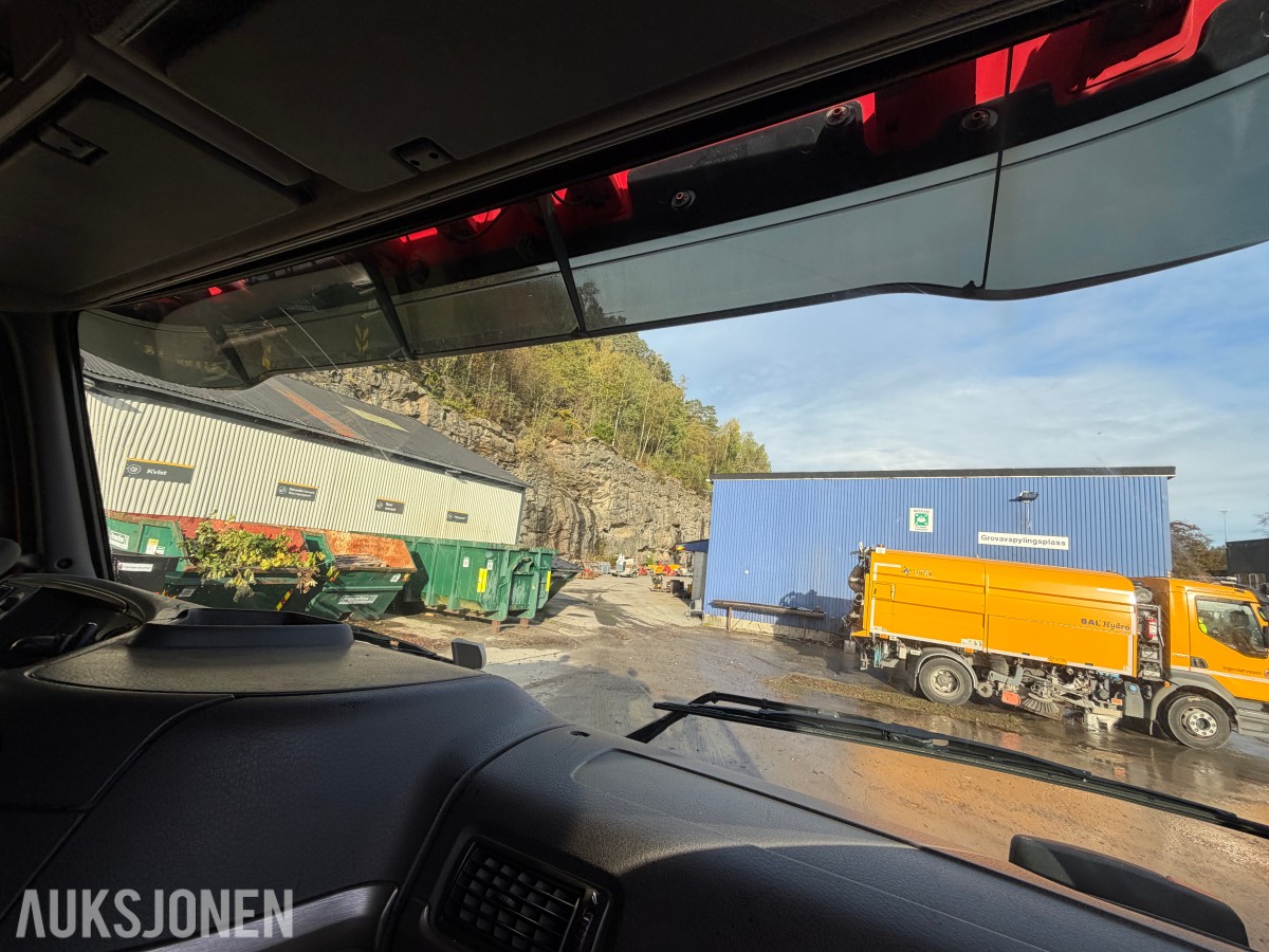 2004 Volvo FM9 Krokløftbil, Multilift 14 tonn
