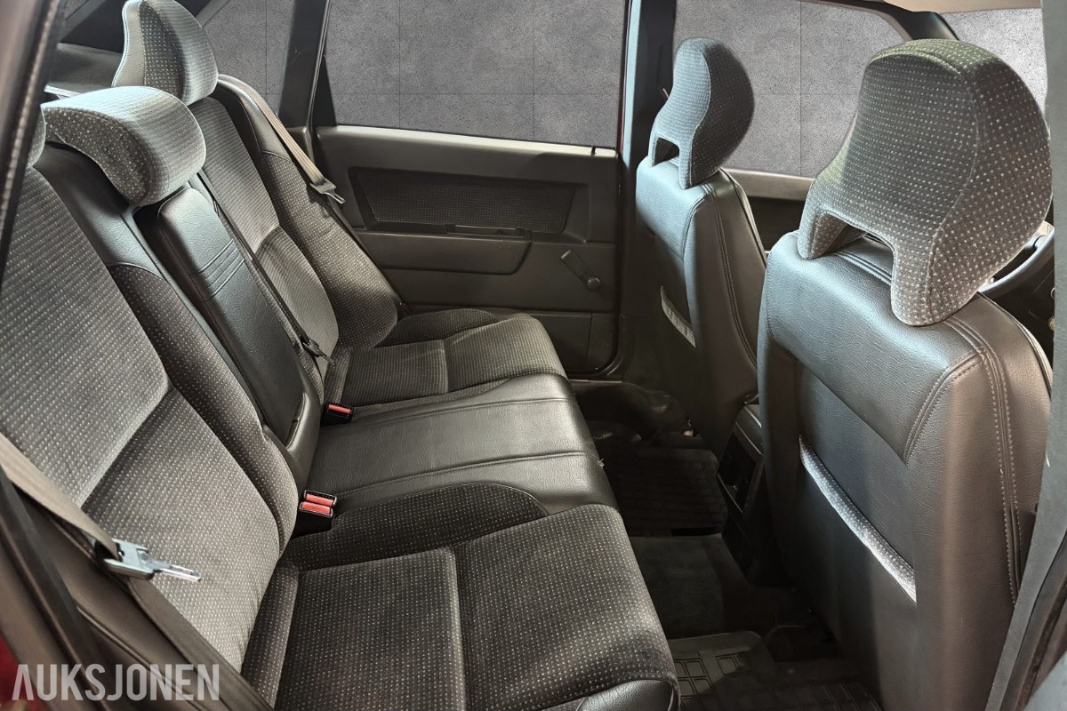 1995 Volvo 850 2.4 144 HK MANUELL SOLTAK HENGERFESTE