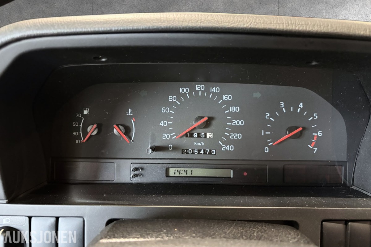 1995 Volvo 850 2.4 144 HK MANUELL SOLTAK HENGERFESTE