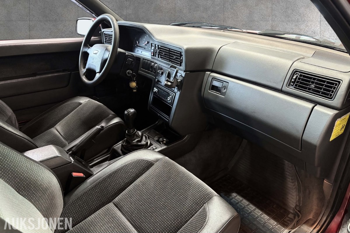 1995 Volvo 850 2.4 144 HK MANUELL SOLTAK HENGERFESTE
