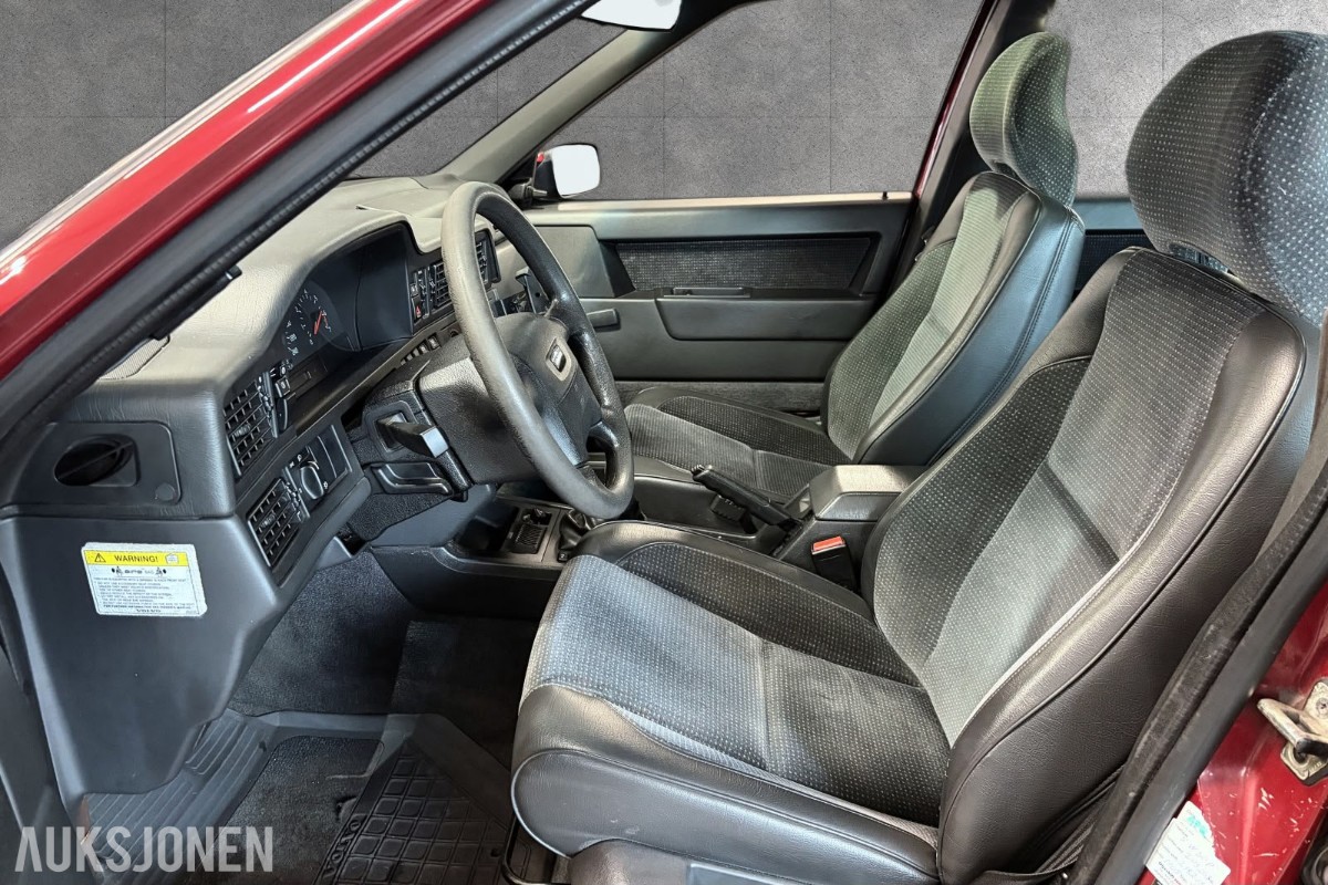 1995 Volvo 850 2.4 144 HK MANUELL SOLTAK HENGERFESTE