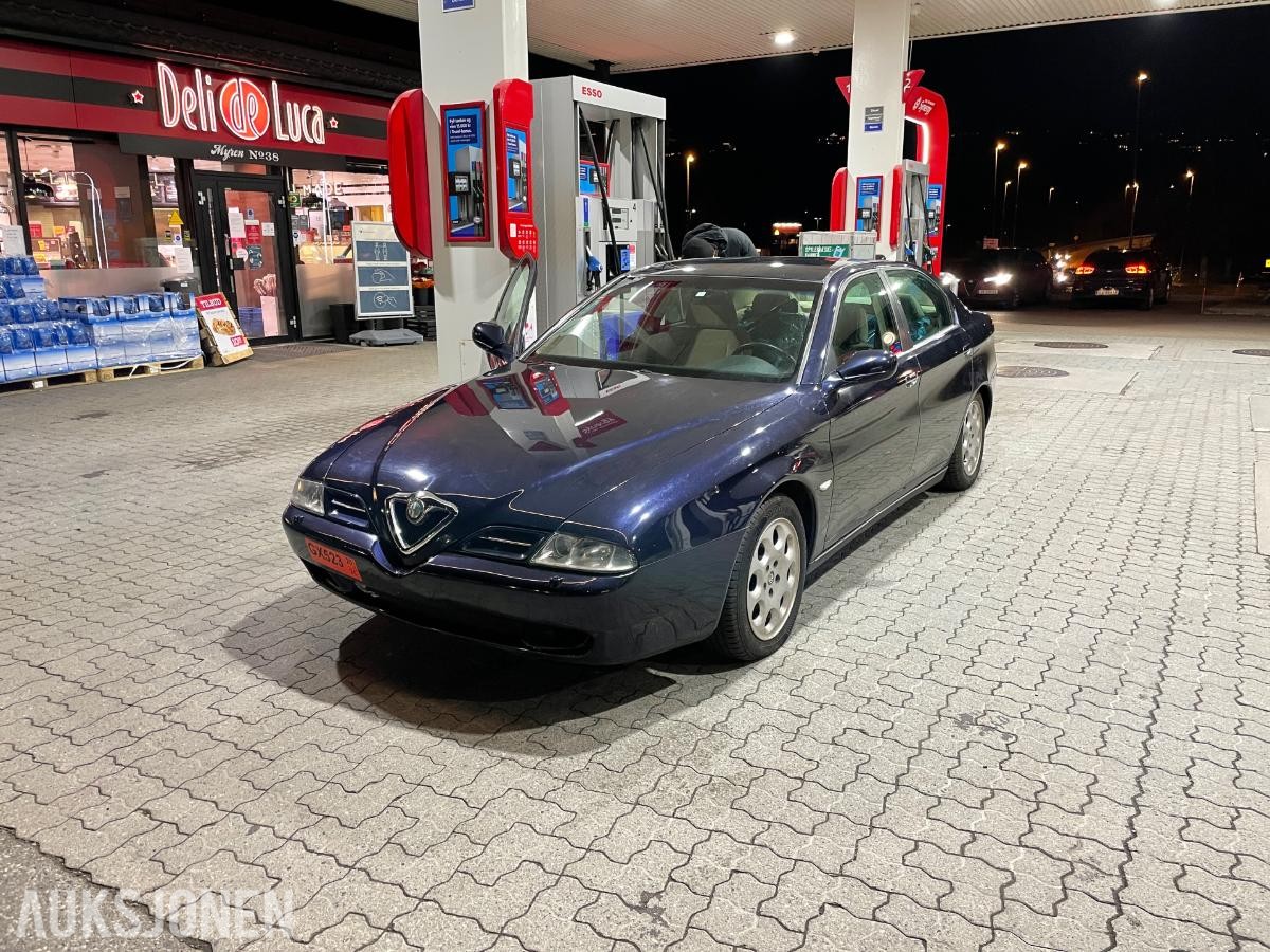 1999 Alfa Romeo 166 2.0 Bensin 155HK prosjekt, med delebil
