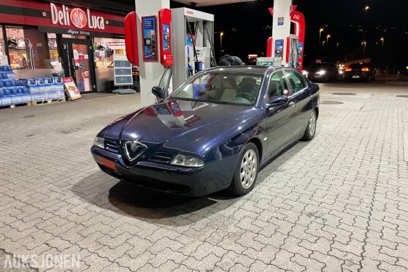 1999 Alfa Romeo 166 2.0 Bensin 155HK prosjekt, med delebil
