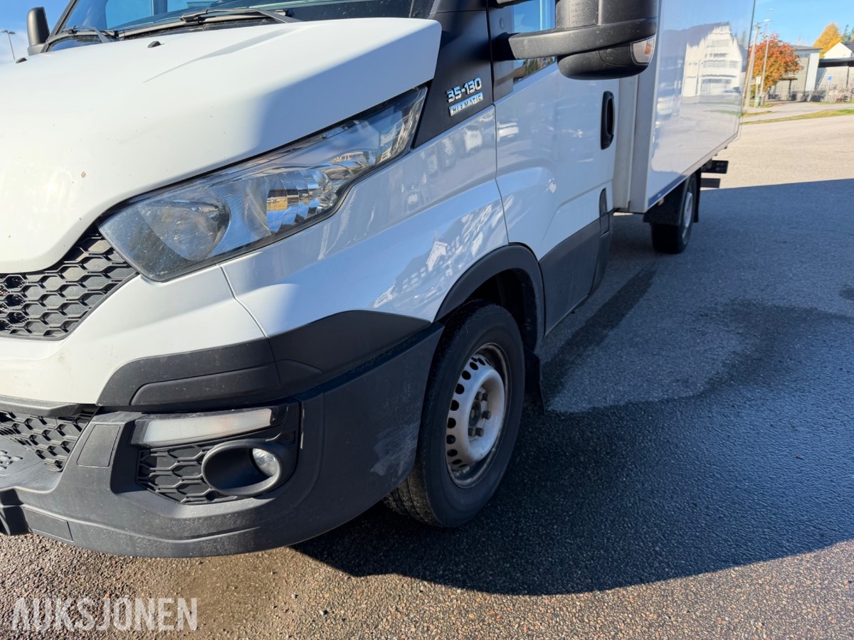 2016 mod. Iveco Daily m/Thermoskap og aggerigat. 174859 km.