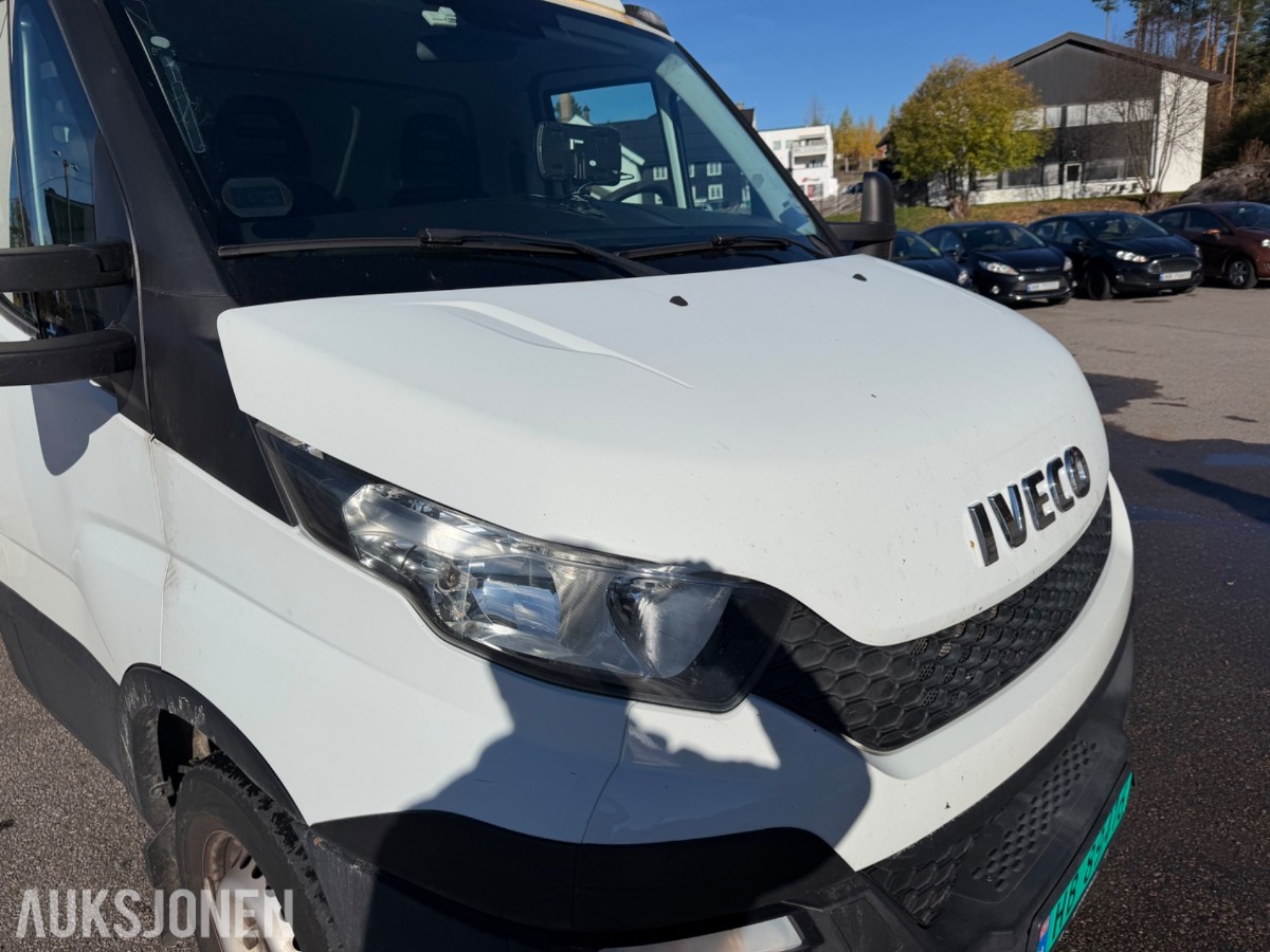 2016 mod. Iveco Daily m/Thermoskap og aggerigat. 174859 km.