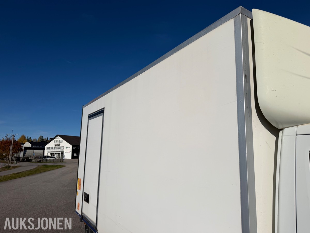 2016 mod. Iveco Daily m/Thermoskap og aggerigat. 174859 km.
