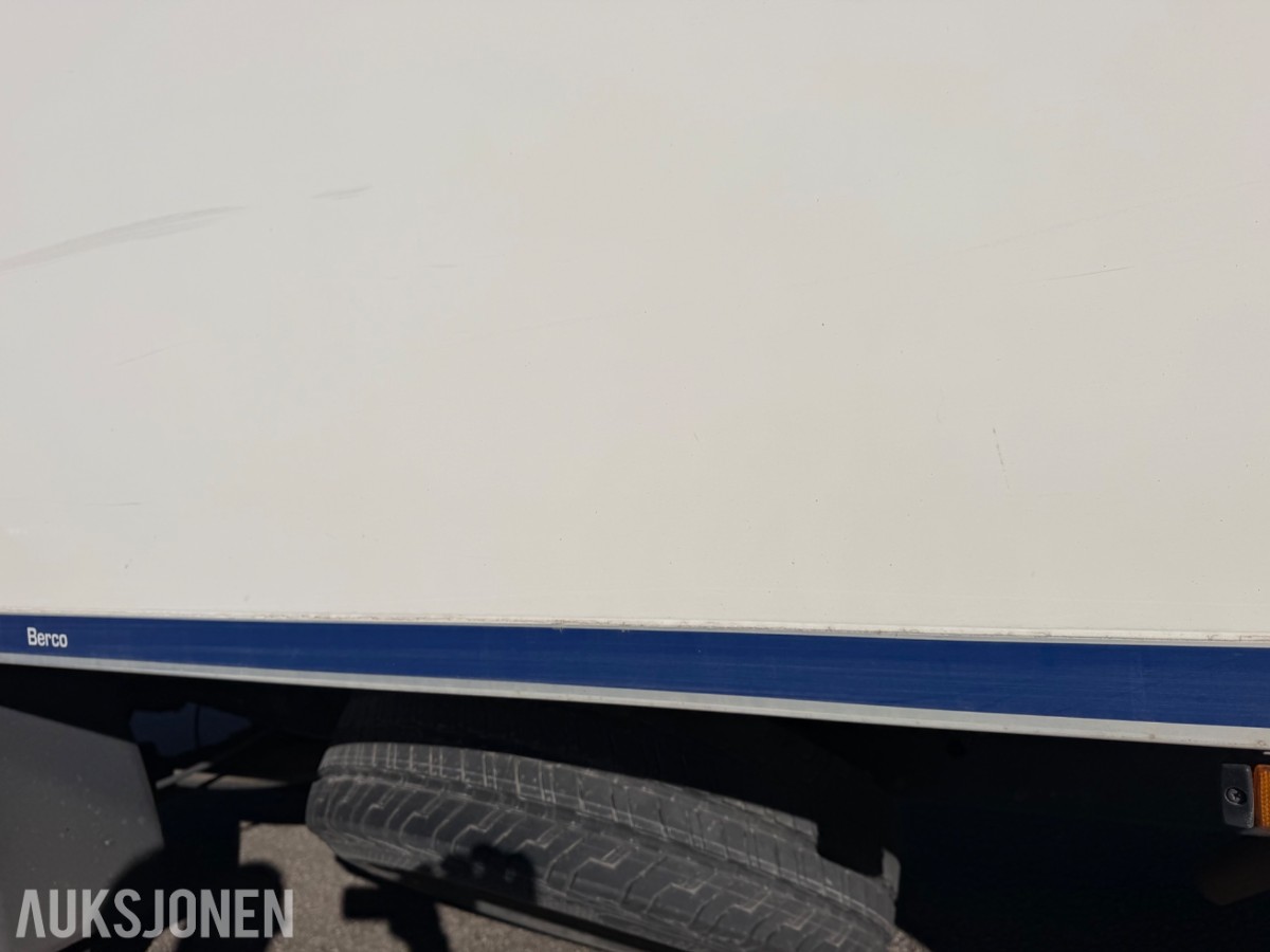 2016 mod. Iveco Daily m/Thermoskap og aggerigat. 174859 km.
