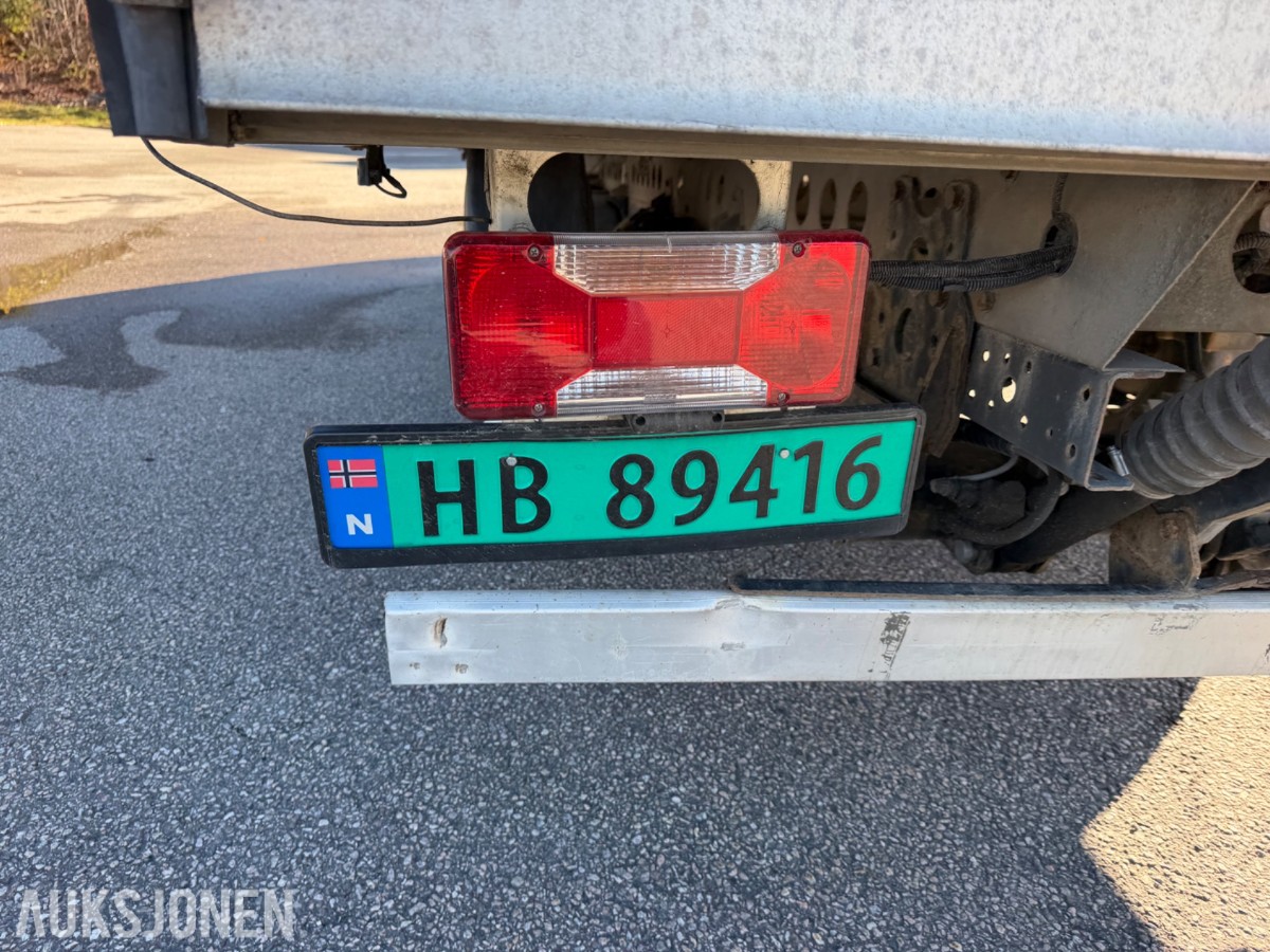 2016 mod. Iveco Daily m/Thermoskap og aggerigat. 174859 km.