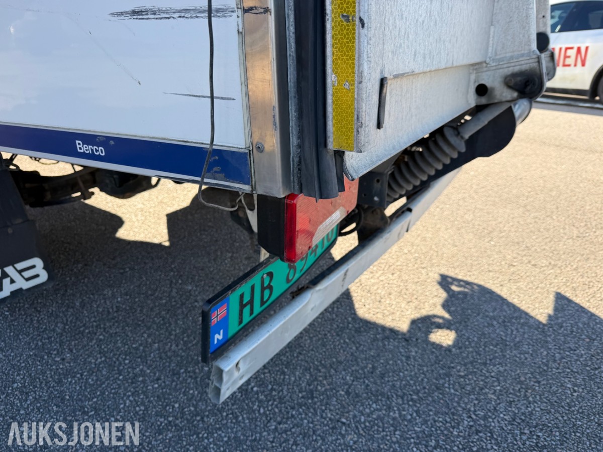 2016 mod. Iveco Daily m/Thermoskap og aggerigat. 174859 km.