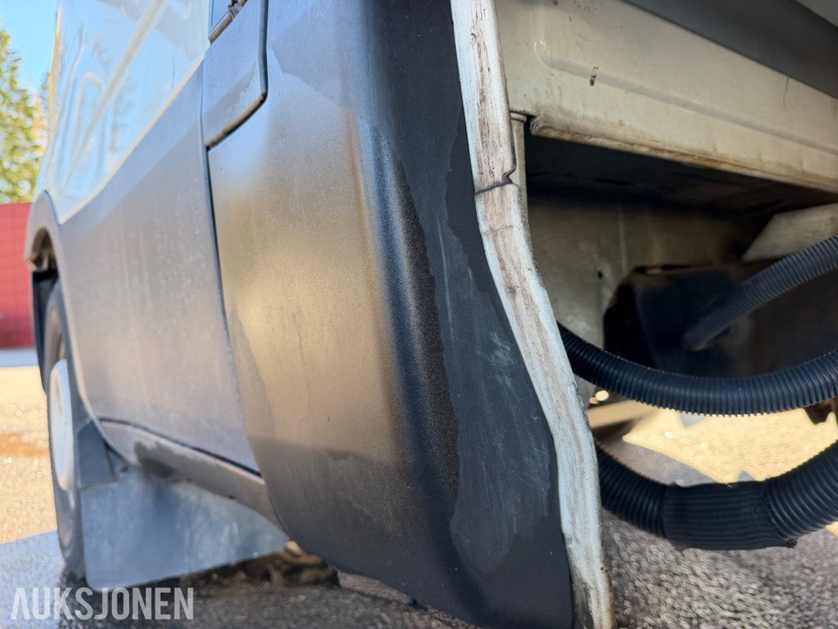 2016 mod. Iveco Daily m/Thermoskap og aggerigat. 174859 km.