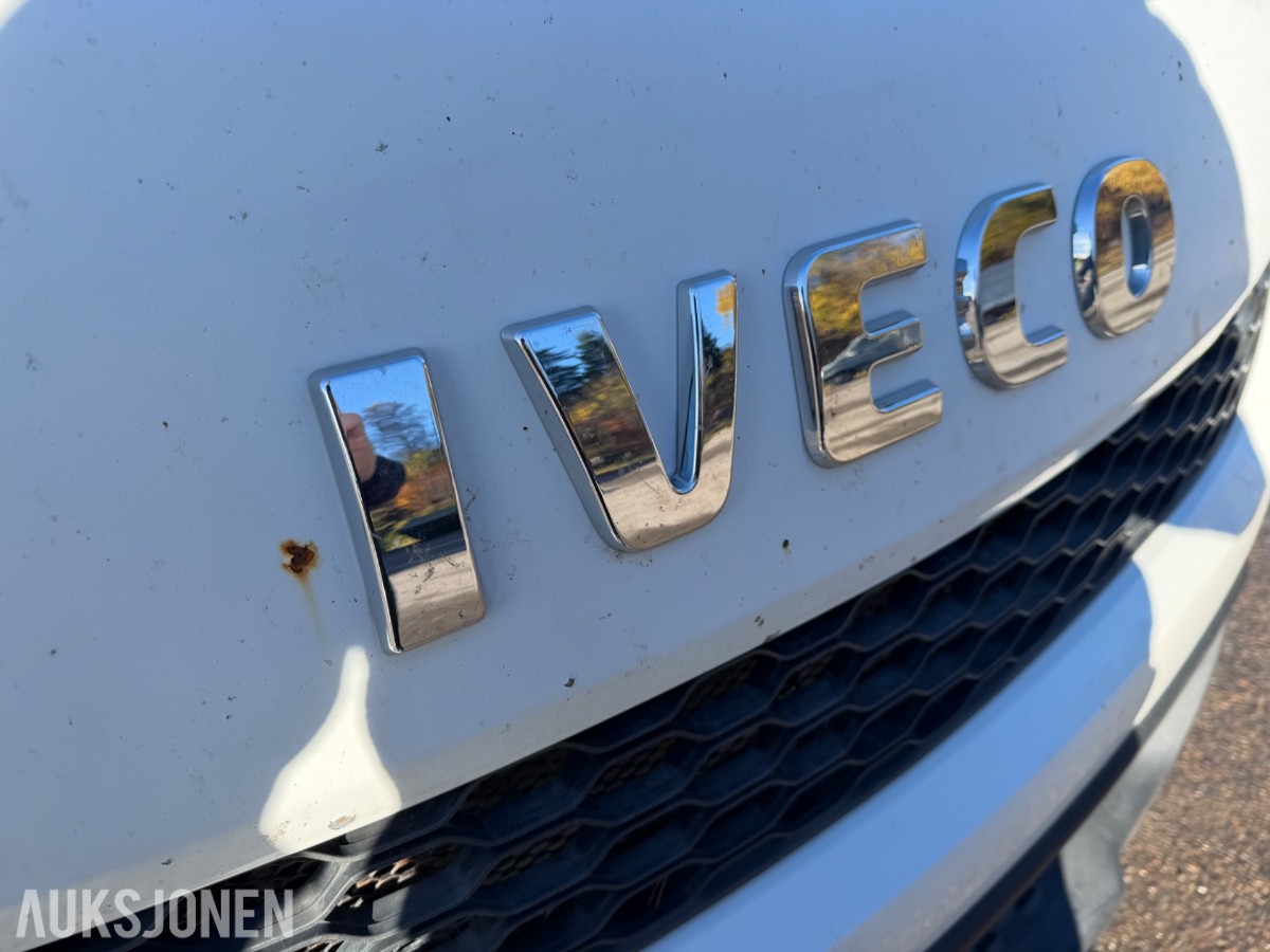 2016 mod. Iveco Daily m/Thermoskap og aggerigat. 174859 km.