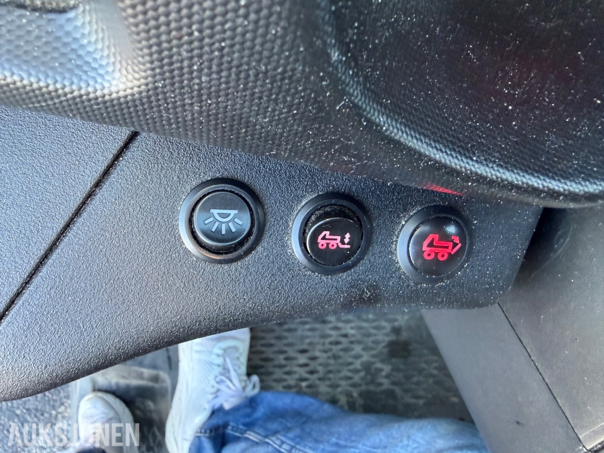2016 mod. Iveco Daily m/Thermoskap og aggerigat. 174859 km.