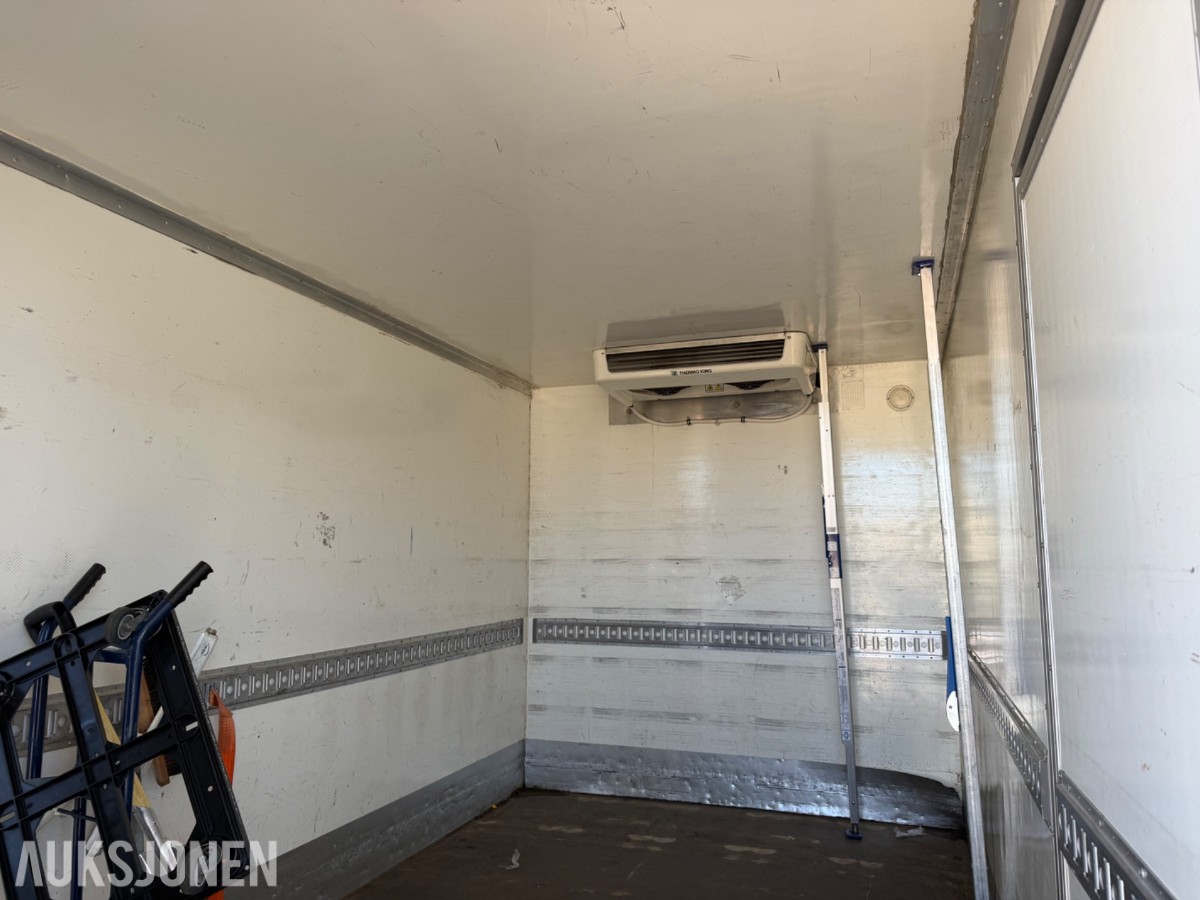 2016 mod. Iveco Daily m/Thermoskap og aggerigat. 174859 km.