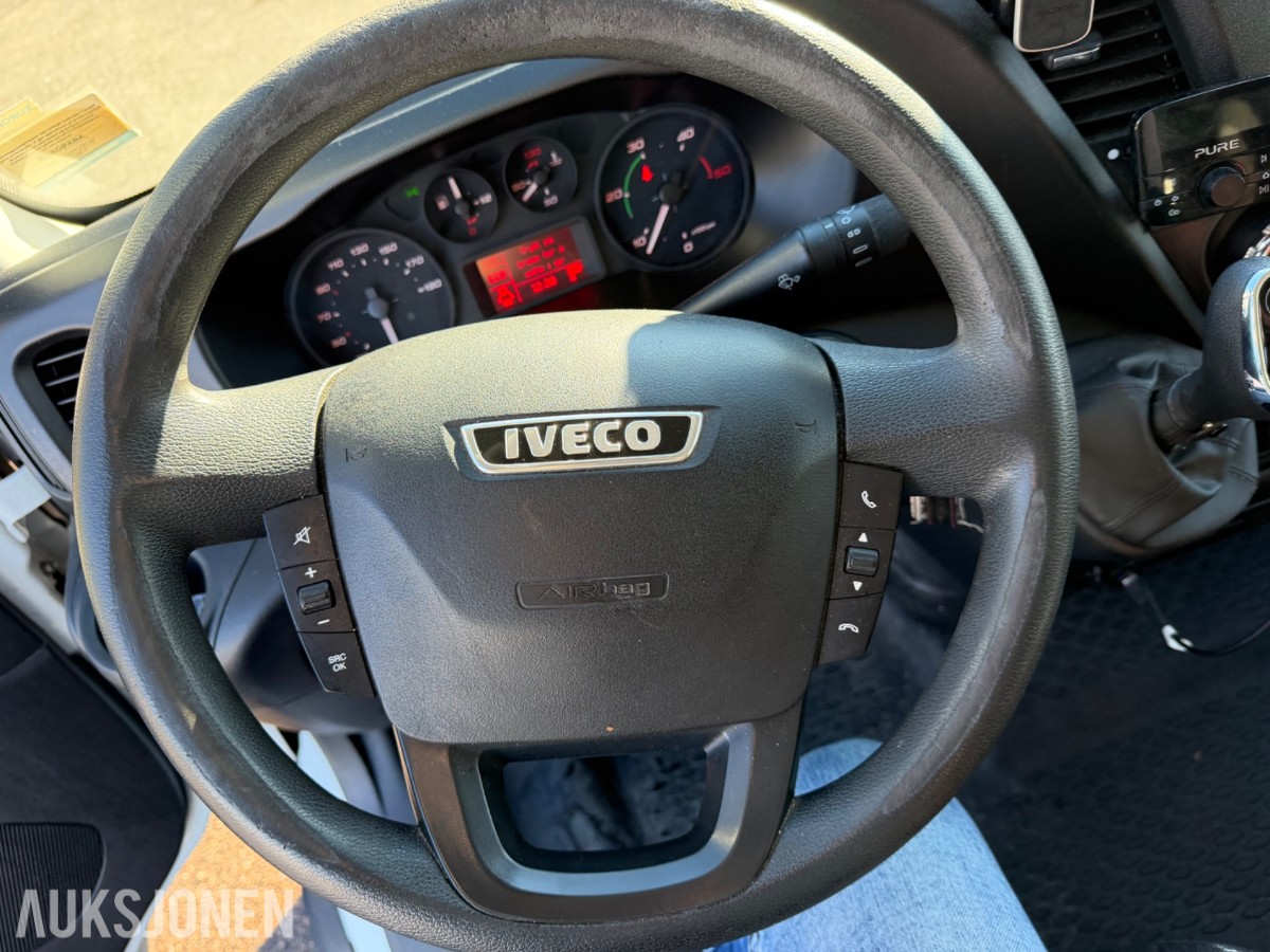 2016 mod. Iveco Daily m/Thermoskap og aggerigat. 174859 km.