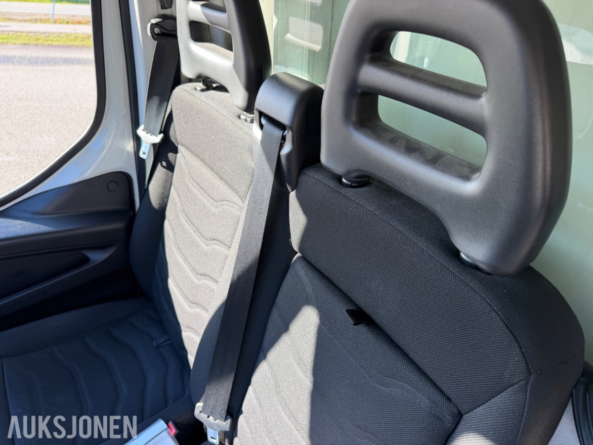 2016 mod. Iveco Daily m/Thermoskap og aggerigat. 174859 km.