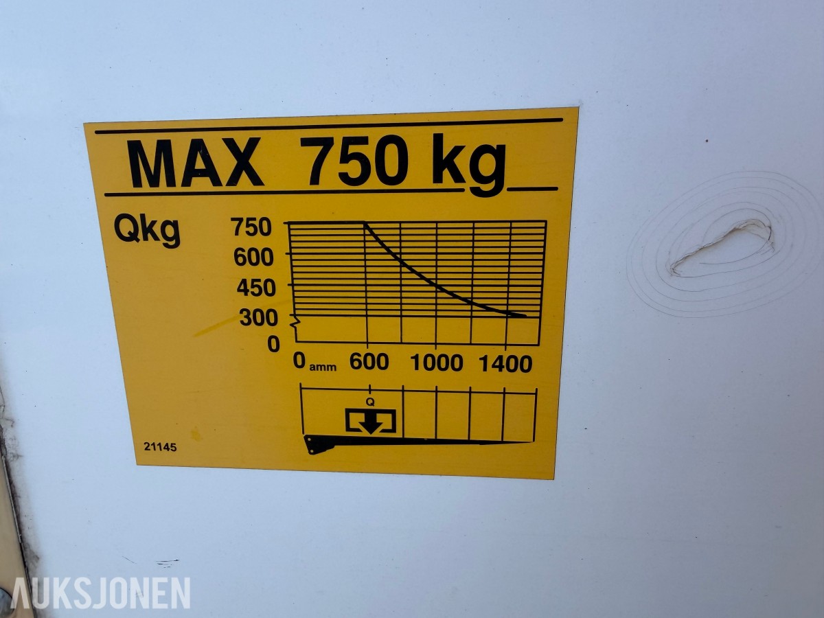 2016 mod. Iveco Daily m/Thermoskap og aggerigat. 174859 km.