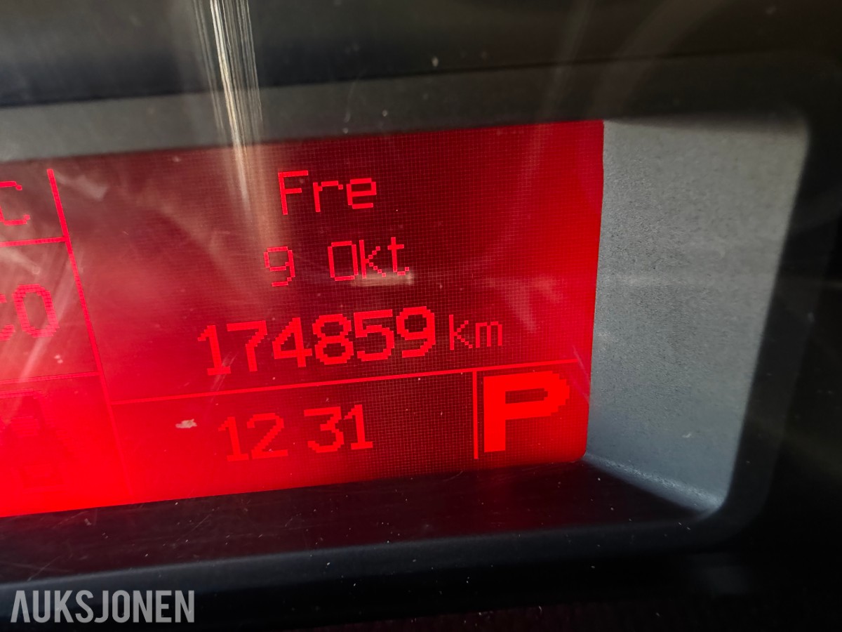 2016 mod. Iveco Daily m/Thermoskap og aggerigat. 174859 km.