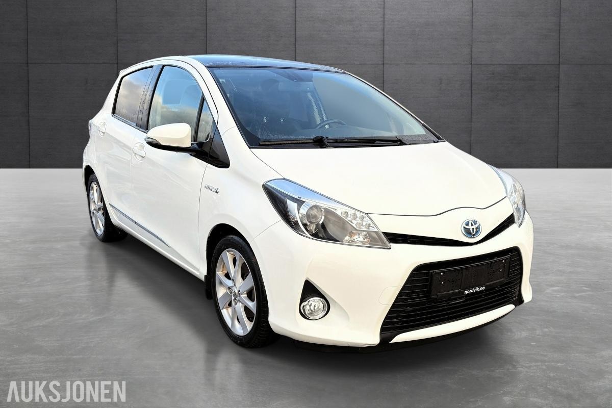 2013 TOYOTA YARIS 1.5-75 HK, AUTOMAT MED 139571 KM