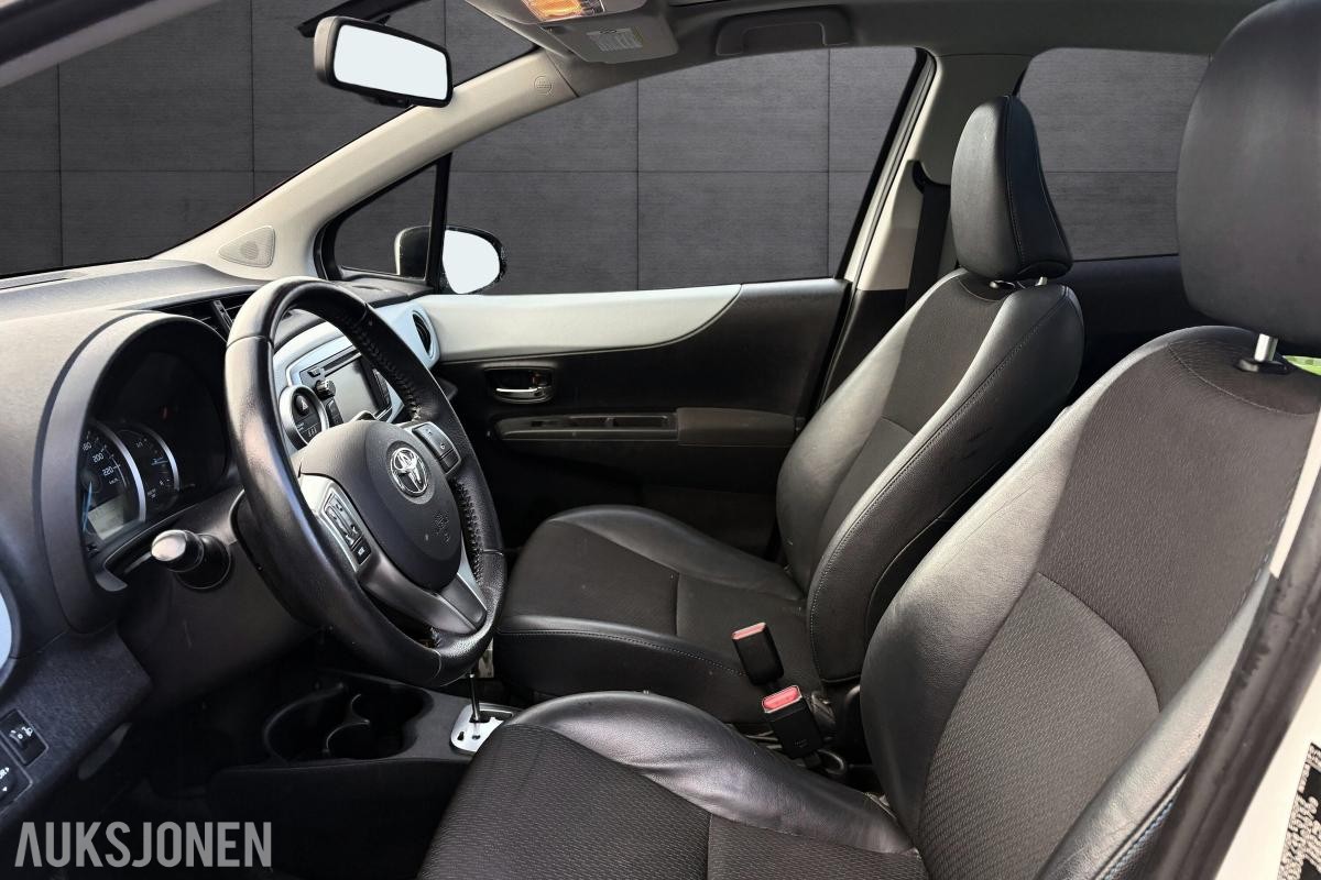 2013 TOYOTA YARIS 1.5-75 HK, AUTOMAT MED 139571 KM