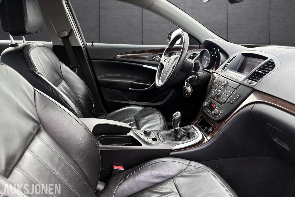 2009 OPEL INSIGNIA 2.0-131 D, KUN 123571 KM