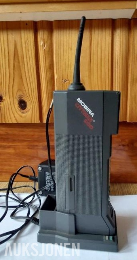 Nokia Mobira Cityman - gammel mobiltelefon fra 1980-tallet