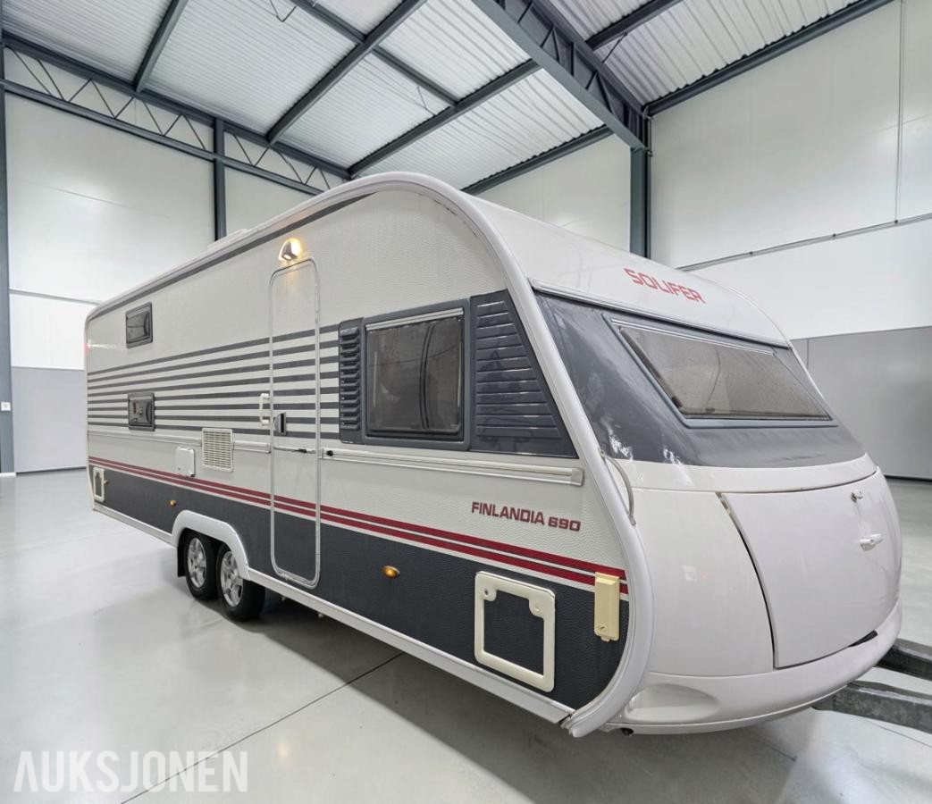 2011 Solifer 690 med køyer, dusj og solcelle - Campingvogn