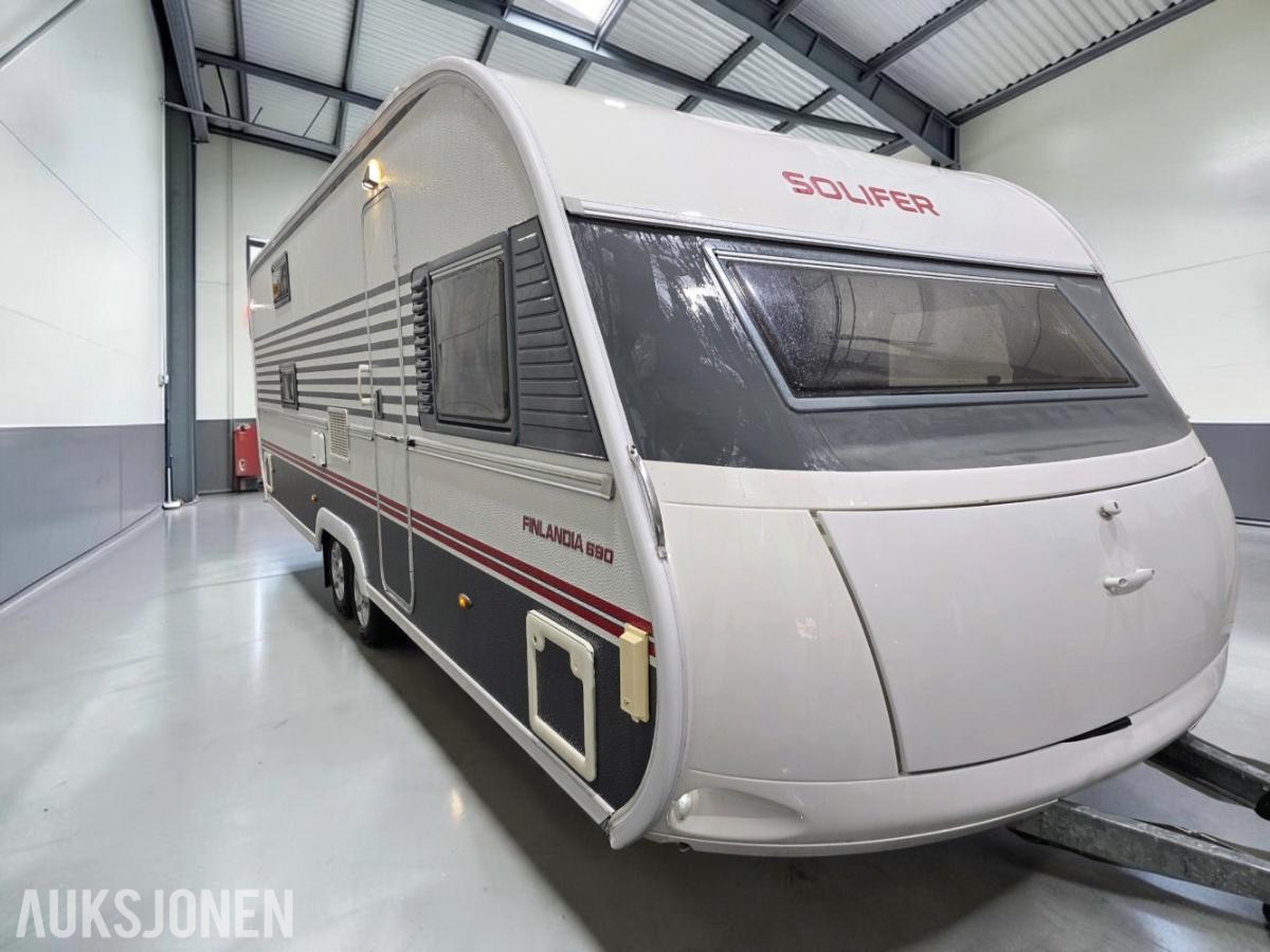 2011 Solifer 690 med køyer, dusj og solcelle - Campingvogn