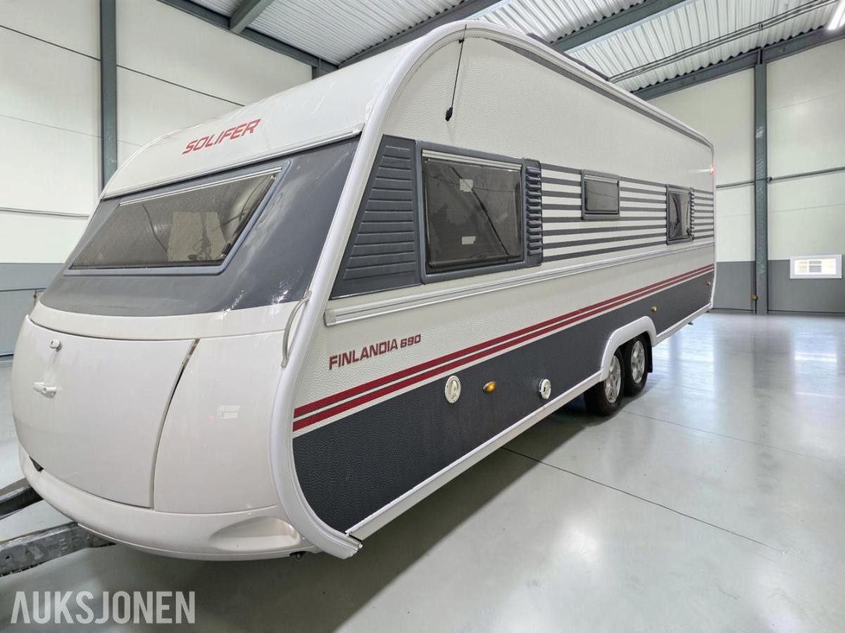 2011 Solifer 690 med køyer, dusj og solcelle - Campingvogn