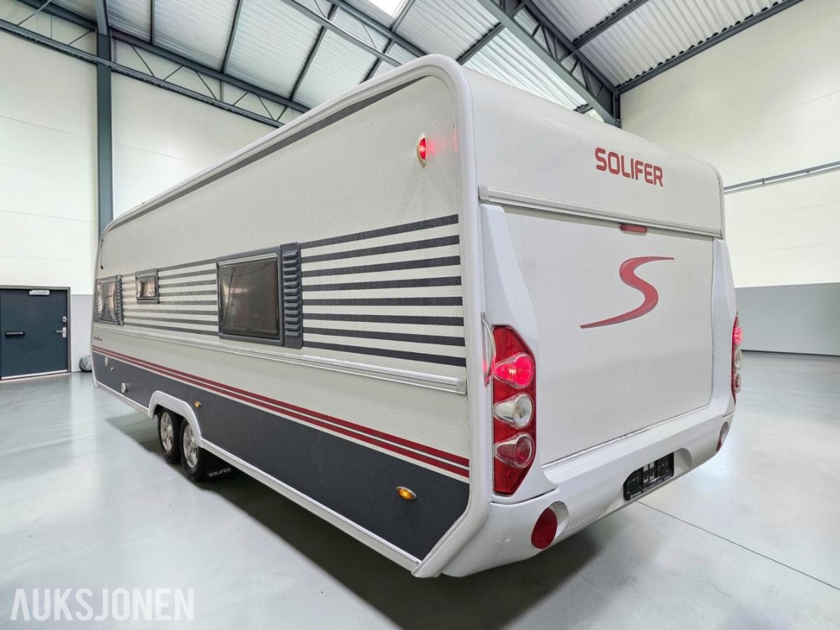 2011 Solifer 690 med køyer, dusj og solcelle - Campingvogn