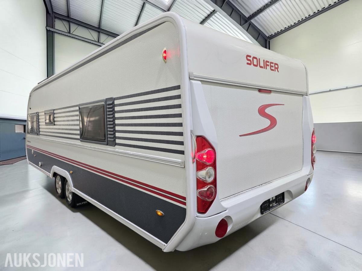 2011 Solifer 690 med køyer, dusj og solcelle - Campingvogn