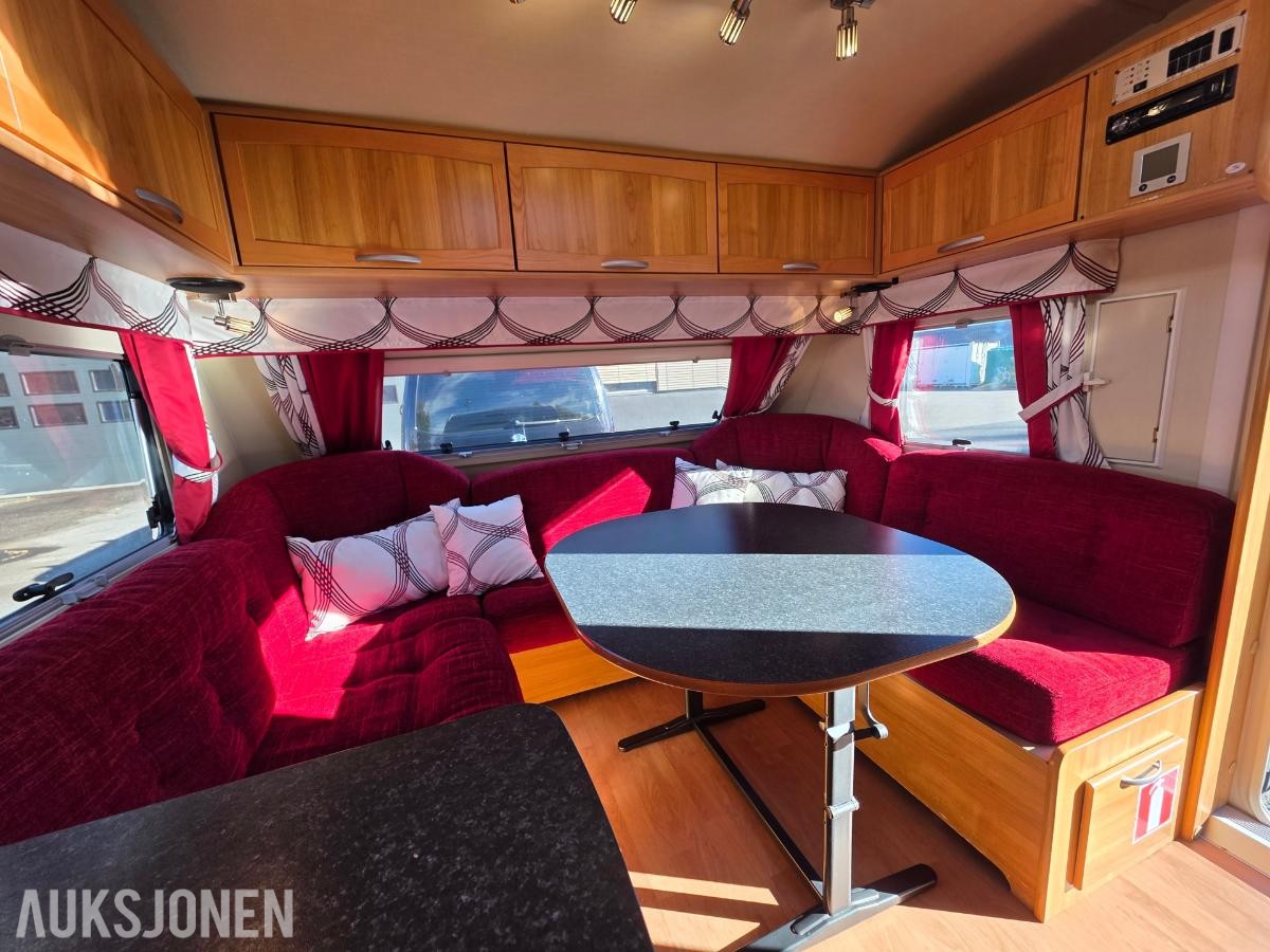2011 Solifer 690 med køyer, dusj og solcelle - Campingvogn