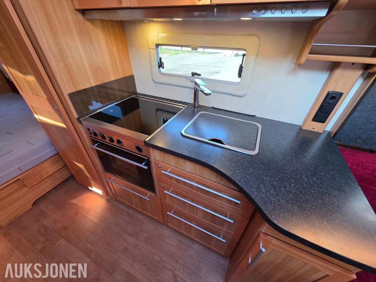 2011 Solifer 690 med køyer, dusj og solcelle - Campingvogn