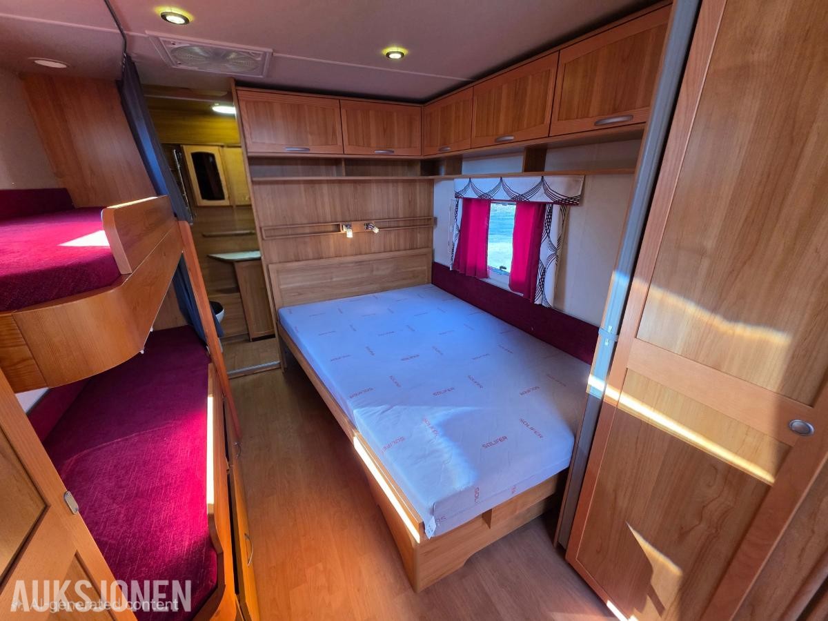 2011 Solifer 690 med køyer, dusj og solcelle - Campingvogn