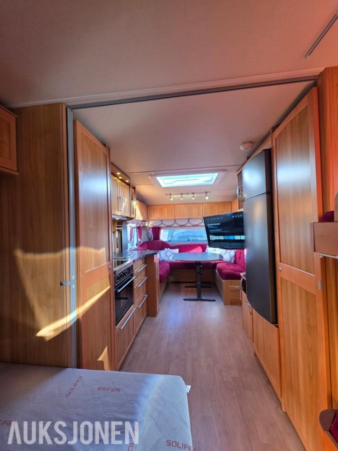2011 Solifer 690 med køyer, dusj og solcelle - Campingvogn