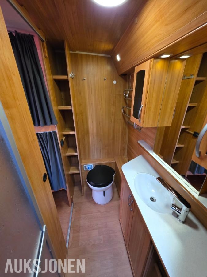 2011 Solifer 690 med køyer, dusj og solcelle - Campingvogn