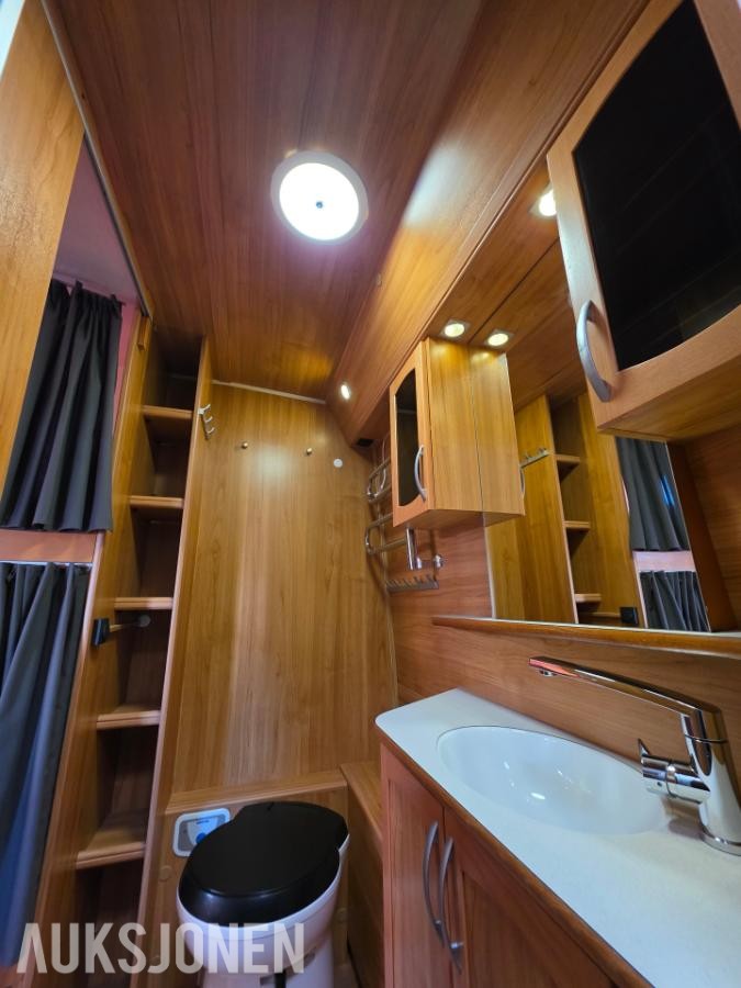 2011 Solifer 690 med køyer, dusj og solcelle - Campingvogn