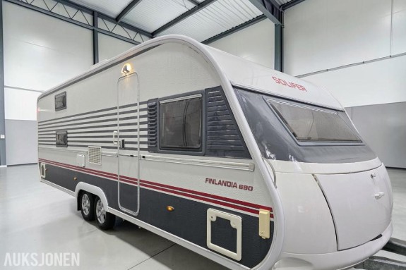 2011 Solifer 690 med køyer, dusj og solcelle - Campingvogn