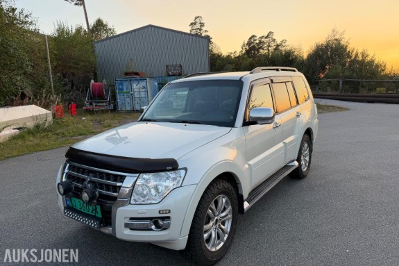 2017 Mitsubishi Pajero 3.2-190 D 4WD, 197673km