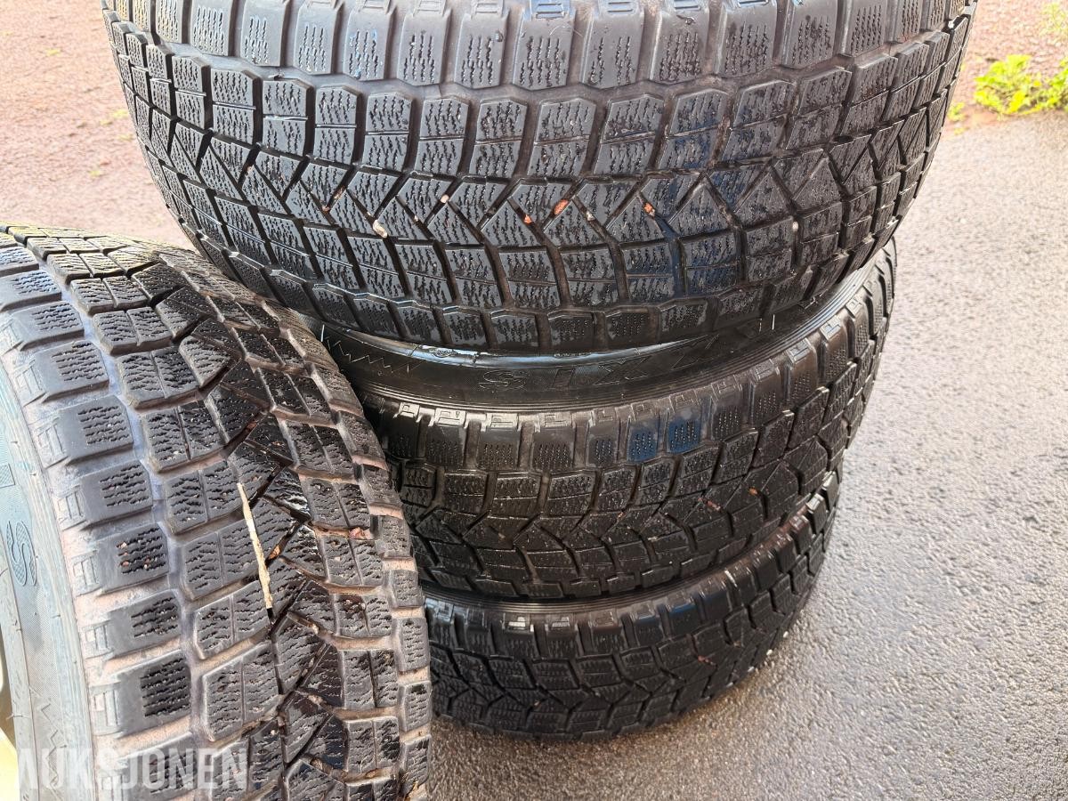 4x Piggfrie vinterdekk til Audi E-Tron 255/50R20 109Q