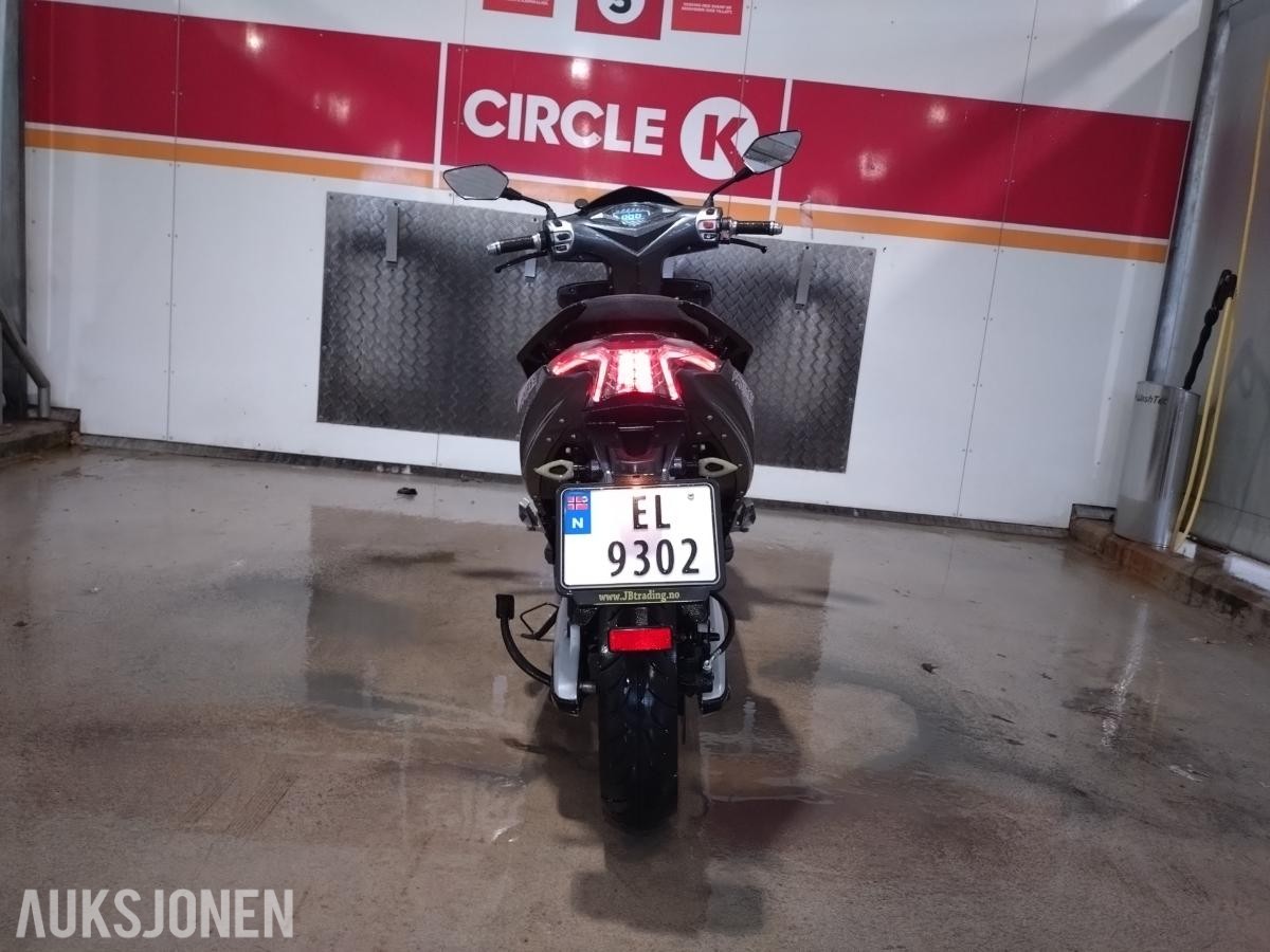 2020 EL moped - E-F11