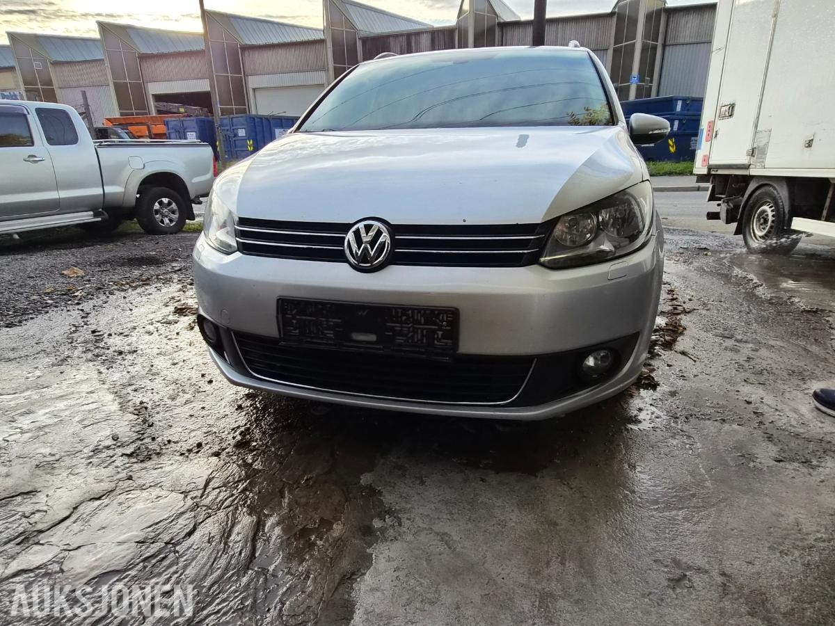 2013 Volkswagen Touran 1.6 Diesel 105hk EU godkjent til 04.2028