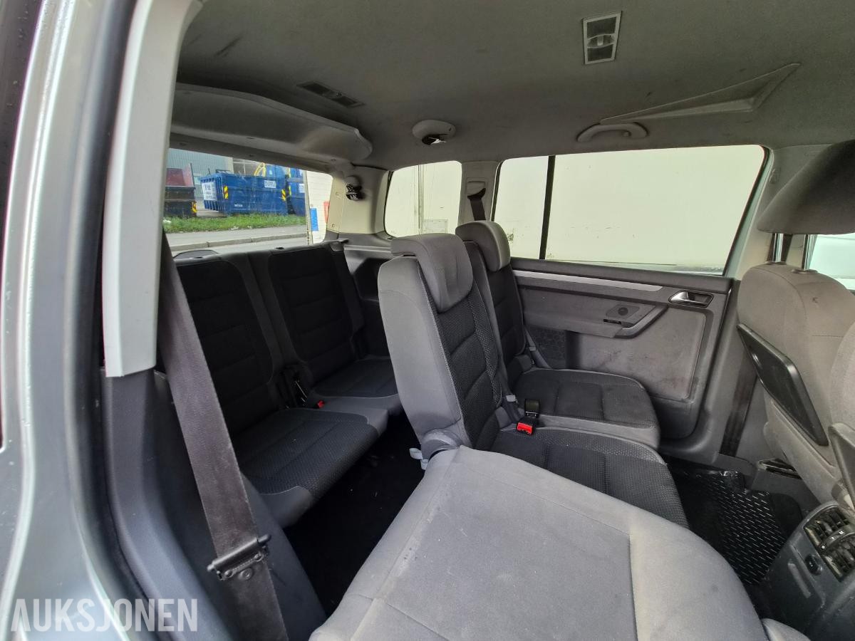 2013 Volkswagen Touran 1.6 Diesel 105hk EU godkjent til 04.2028