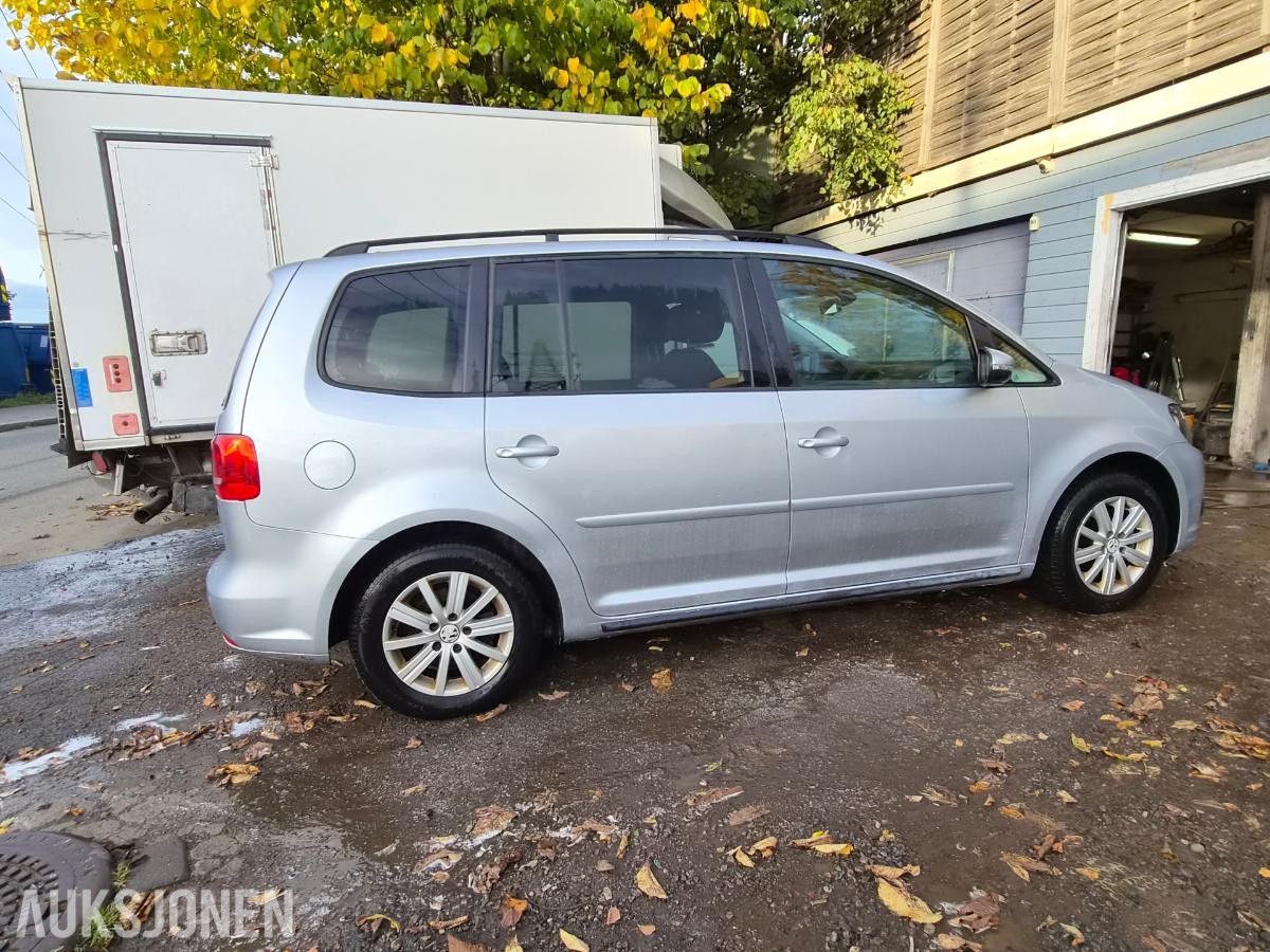 2013 Volkswagen Touran 1.6 Diesel 105hk EU godkjent til 04.2028