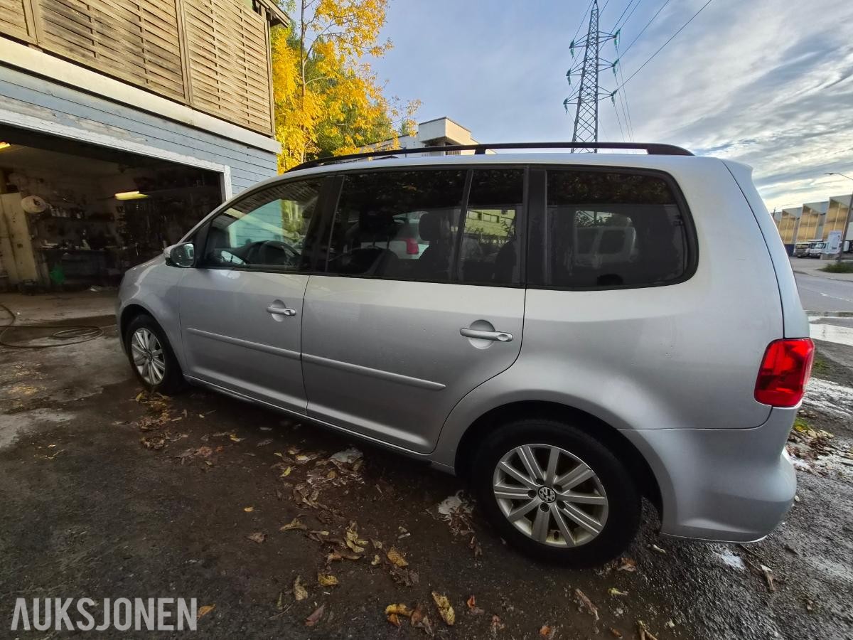 2013 Volkswagen Touran 1.6 Diesel 105hk EU godkjent til 04.2028