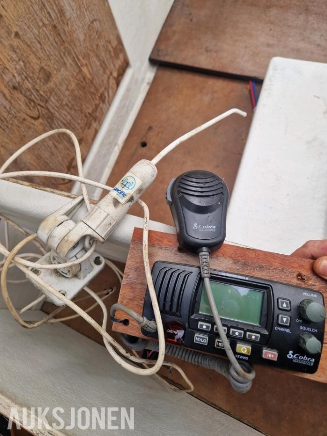 Cobra VHF marine med antenne