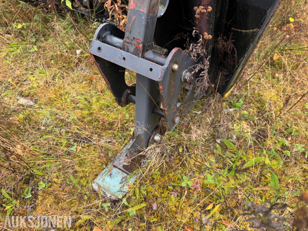 2004 mod. Øveraasen DH285D Plog til lastebil