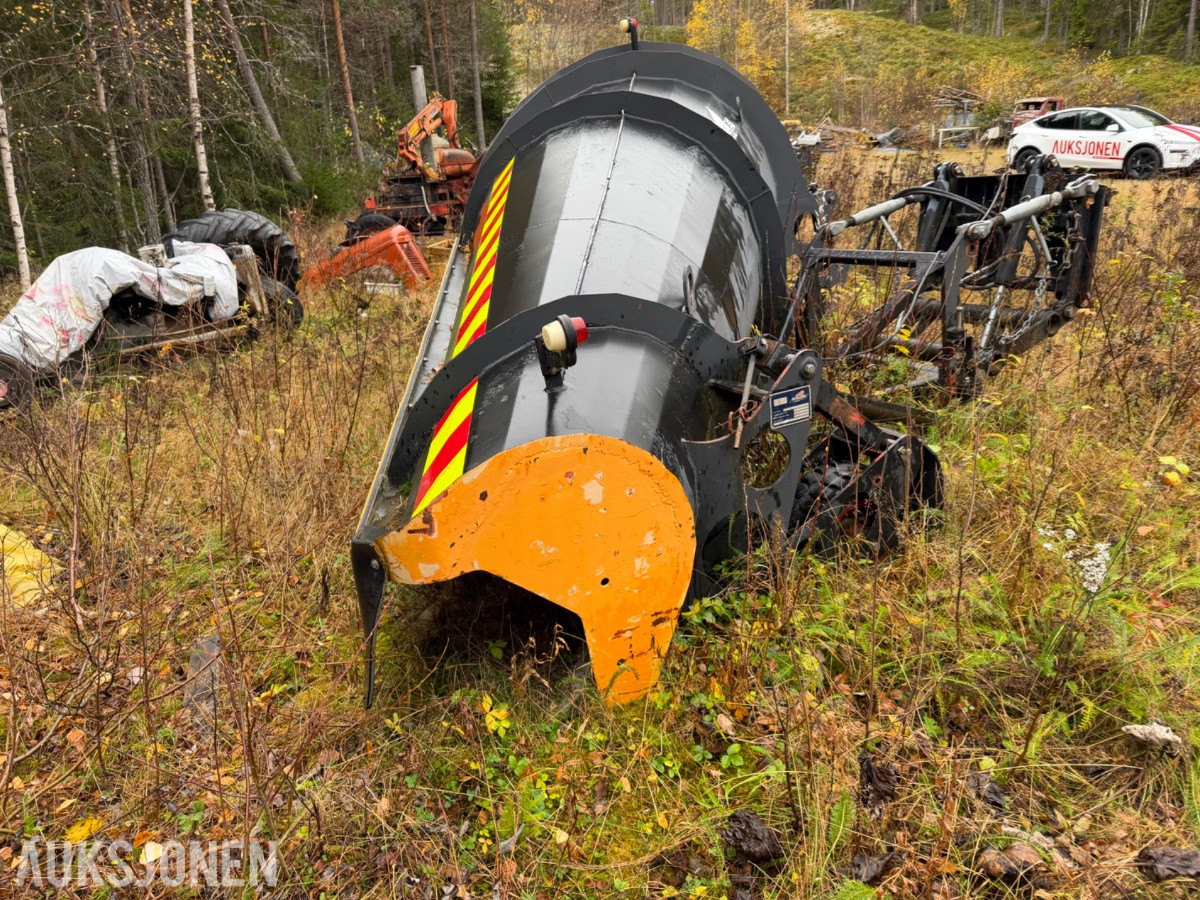 2004 mod. Øveraasen DH285D Plog til lastebil