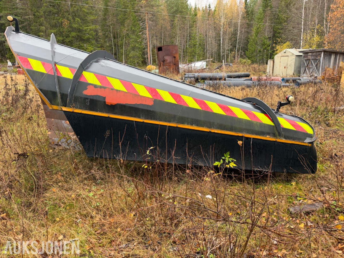 2004 mod. Øveraasen DH285D Plog til lastebil