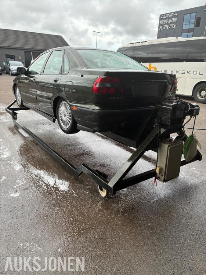 Volvo S 40 - Veltepetter Velt - belte - demonstrasjon